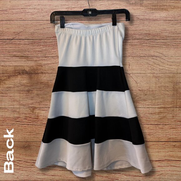 Charlotte Russe Strapless Black and White Striped Fit & Flare Dress - Size Small - Picture 4 of 5